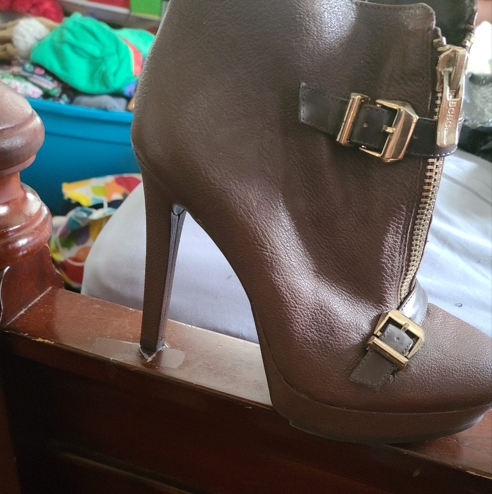 Booties - Picture 4 of 5